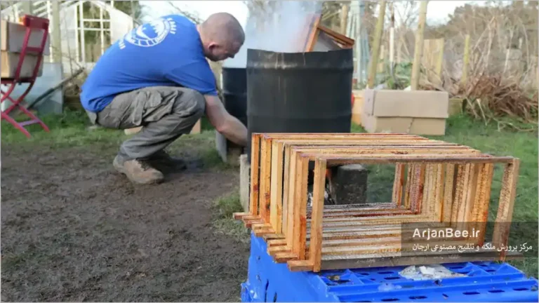 ضد عفونی کردن قاب ها و تجهیزات کندو