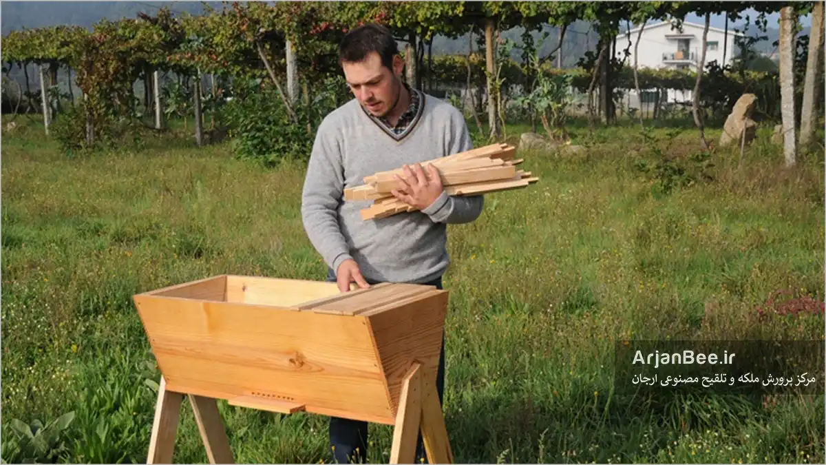 کندوی تیرک افقی (Top Bar Hive)
