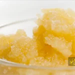 عسل خامهای؛ روش تهیه و فواید آن 1 عسل کریستالیزه یا رس بسته